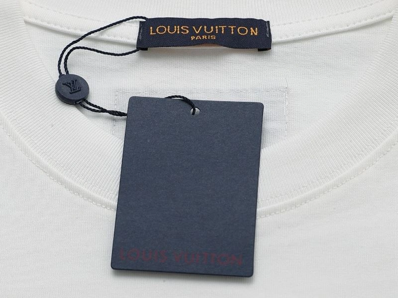 Louis Vuitton T-Shirts ModernLook 137163
