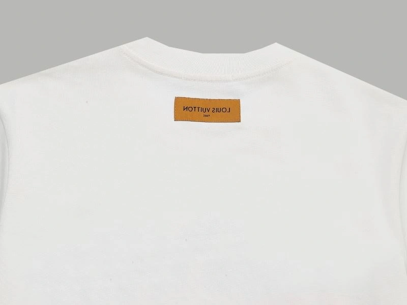 Louis Vuitton T-Shirts ModernLook 137163