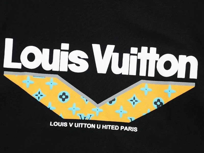 Louis Vuitton T-Shirts RelaxedFit 137156