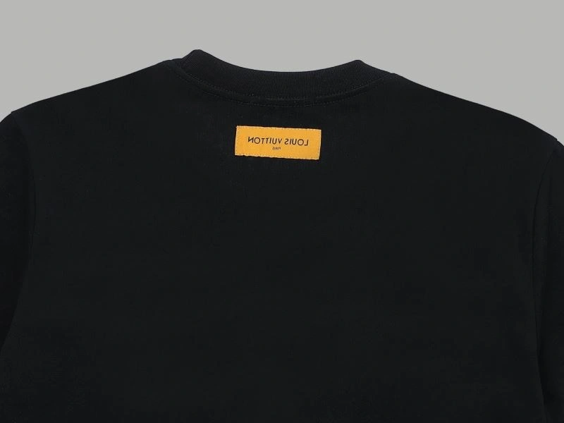 Attractive Louis Vuitton T-Shirts 137185