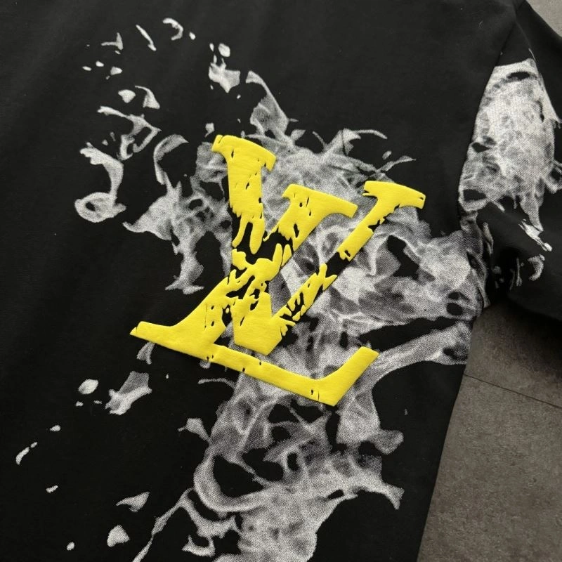 Louis Vuitton T-Shirts Classic 137147