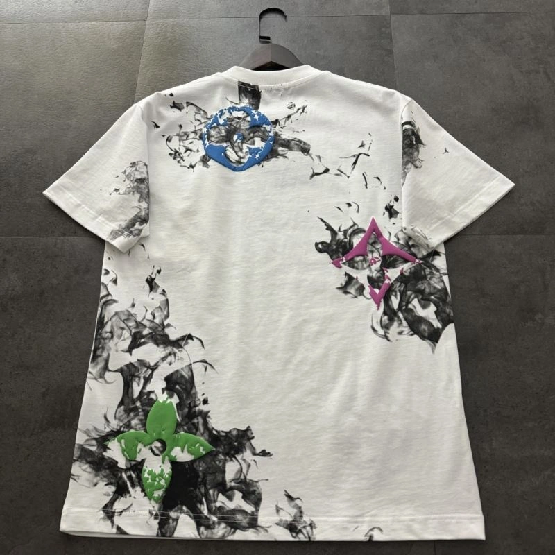 Louis Vuitton T-Shirts Sophisticated 137157