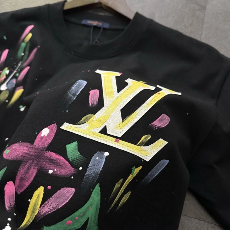 Louis Vuitton T-Shirts OdorResistant 137149