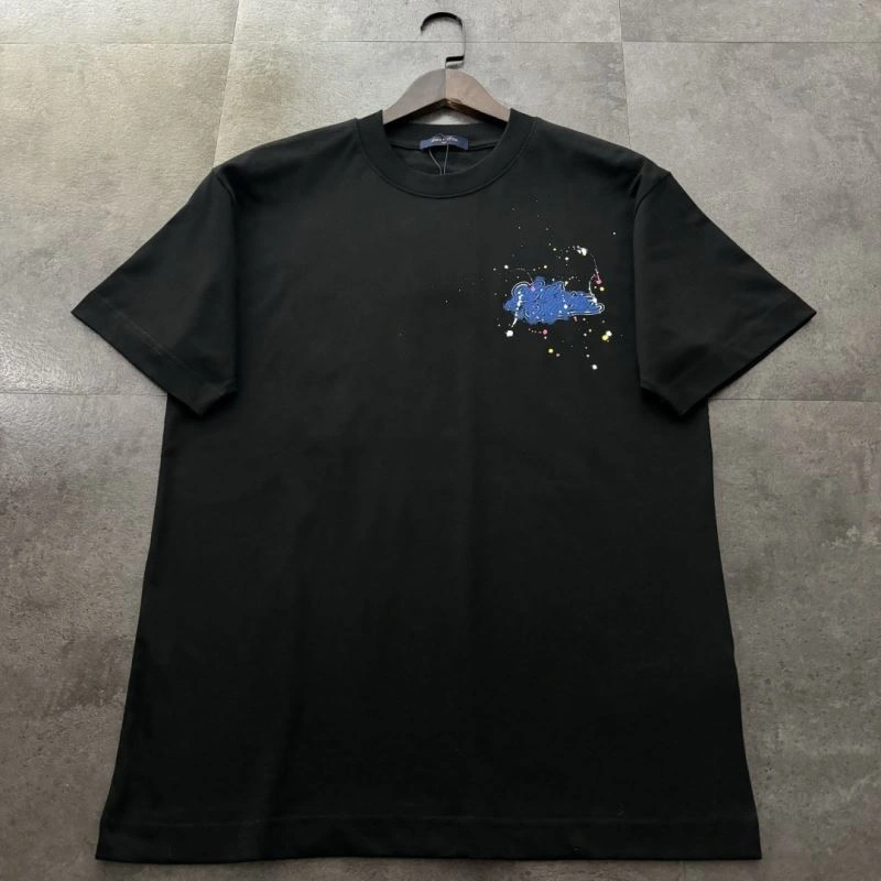 Louis Vuitton T-Shirts Stylish 137154