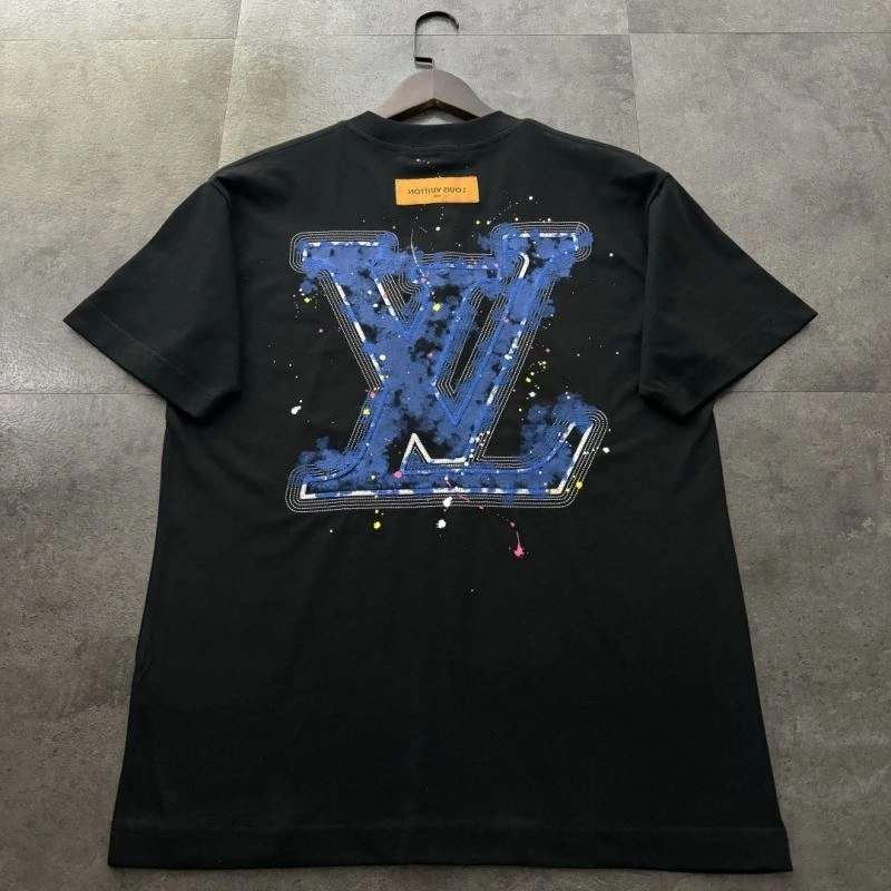 Louis Vuitton T-Shirts Stylish 137154