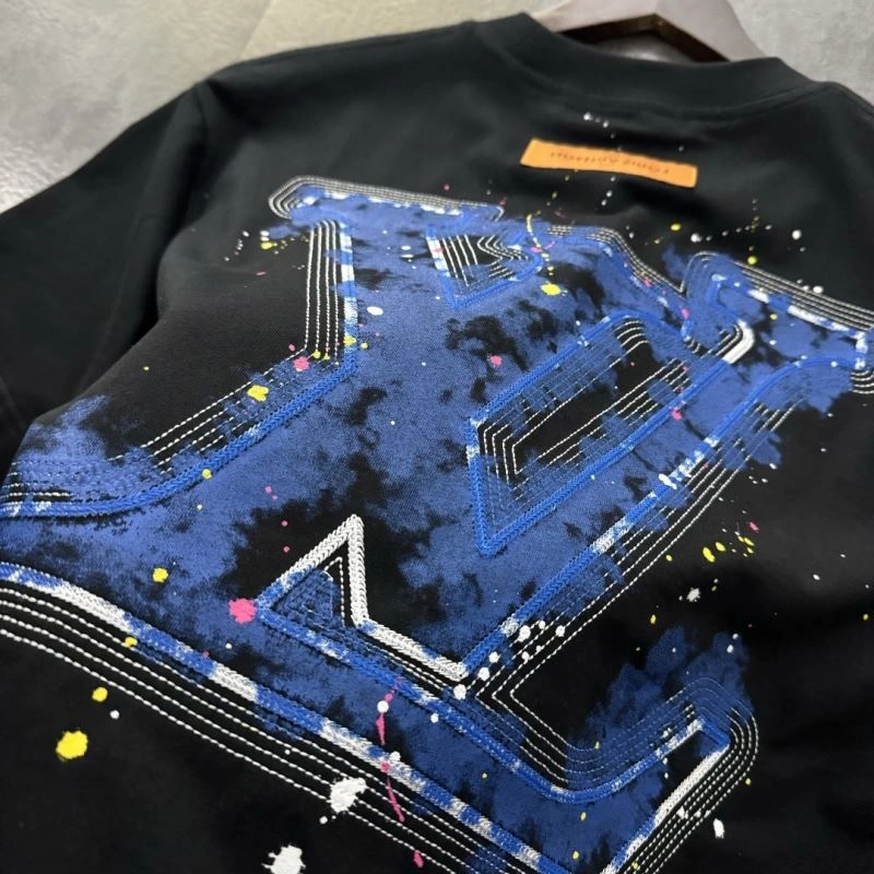 Louis Vuitton T-Shirts Stylish 137154