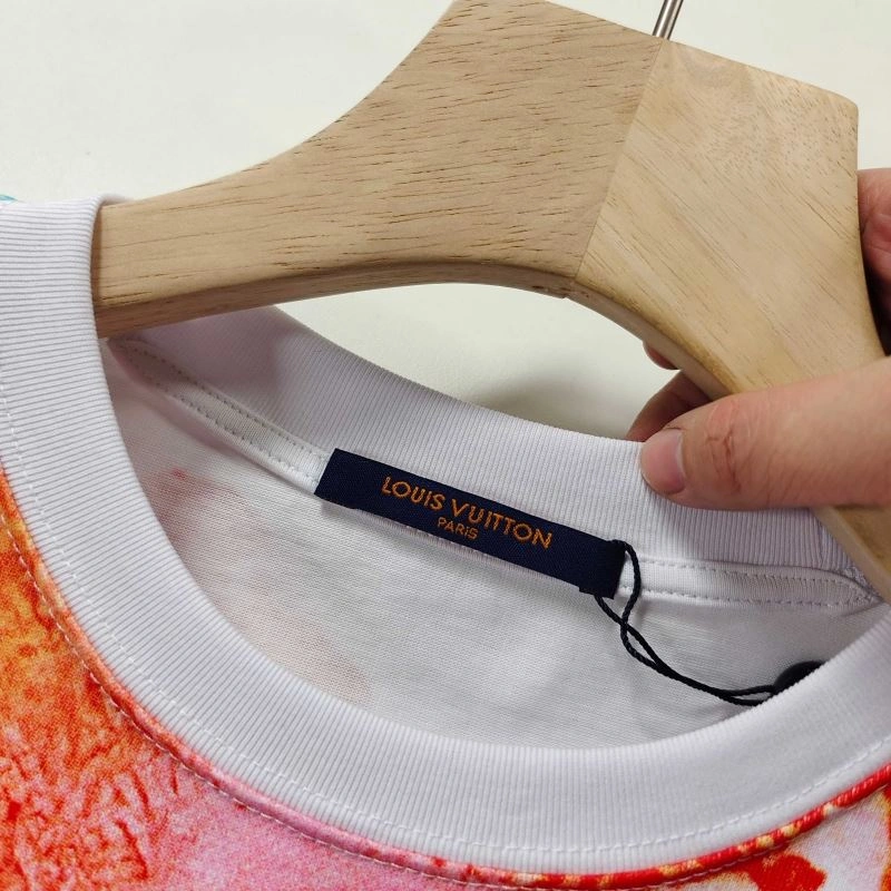 Louis Vuitton T-Shirts Practical 137164