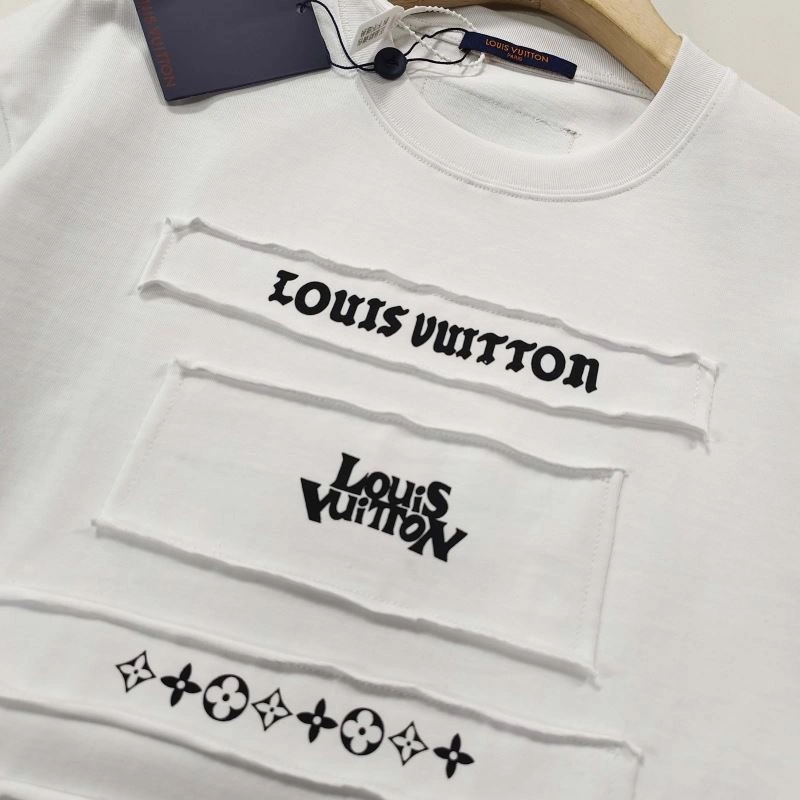 Louis Vuitton T-Shirts Seasonal 137142