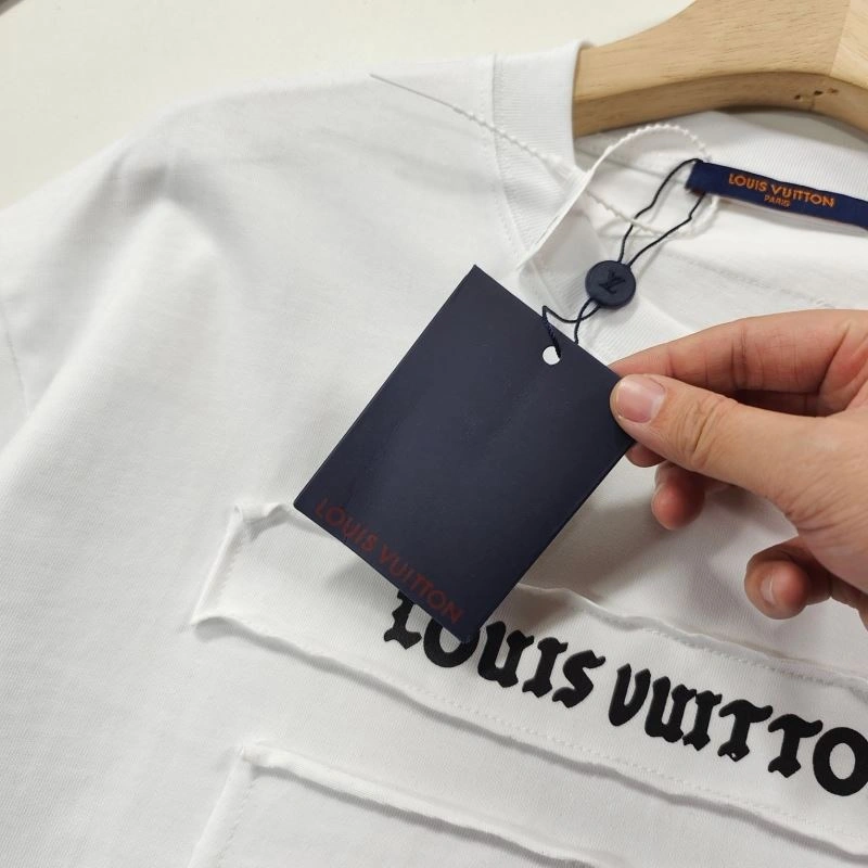 Louis Vuitton T-Shirts Seasonal 137142