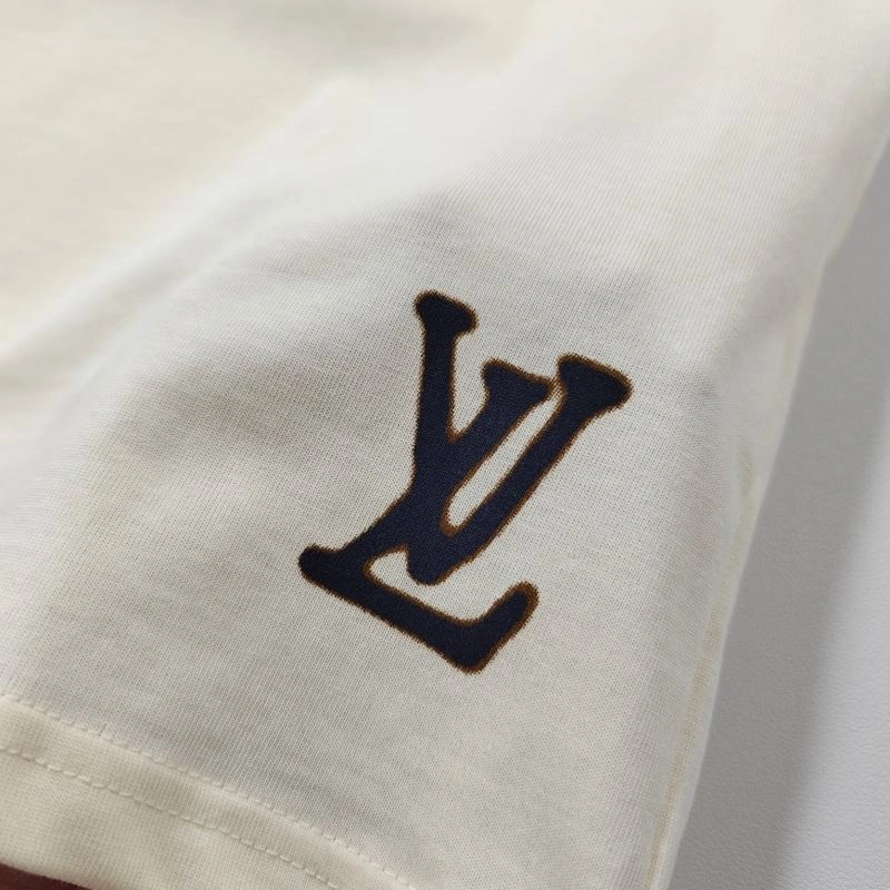 Louis Vuitton T-Shirts HighQuality 137141