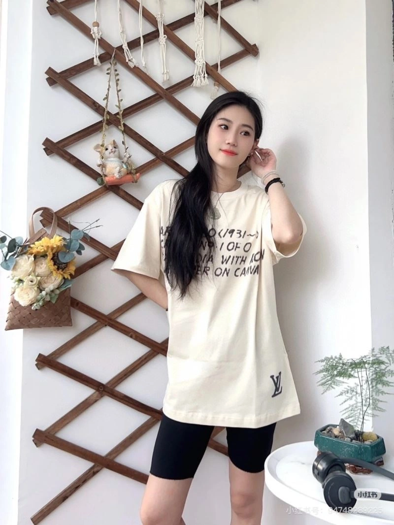 Louis Vuitton T-Shirts HighQuality 137141