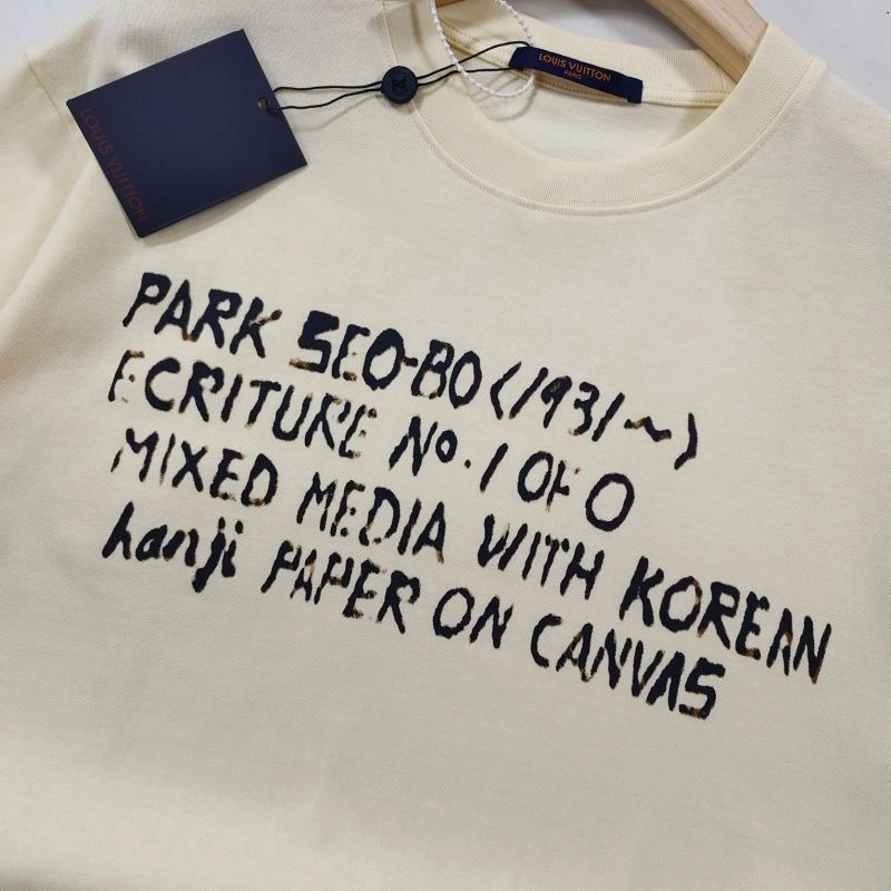 Louis Vuitton T-Shirts HighQuality 137141