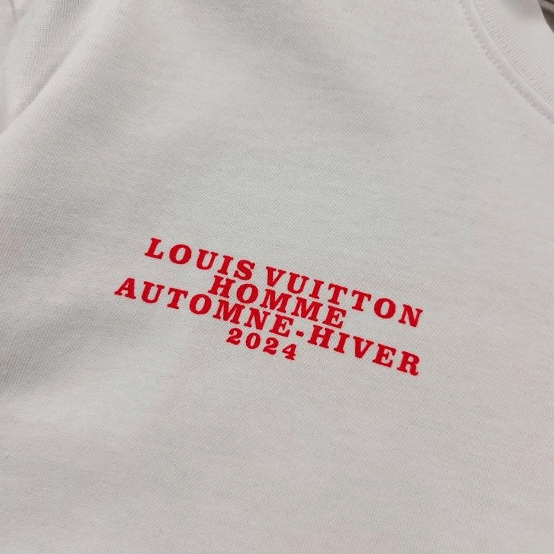 WeatherProof Louis Vuitton T-Shirts 137140