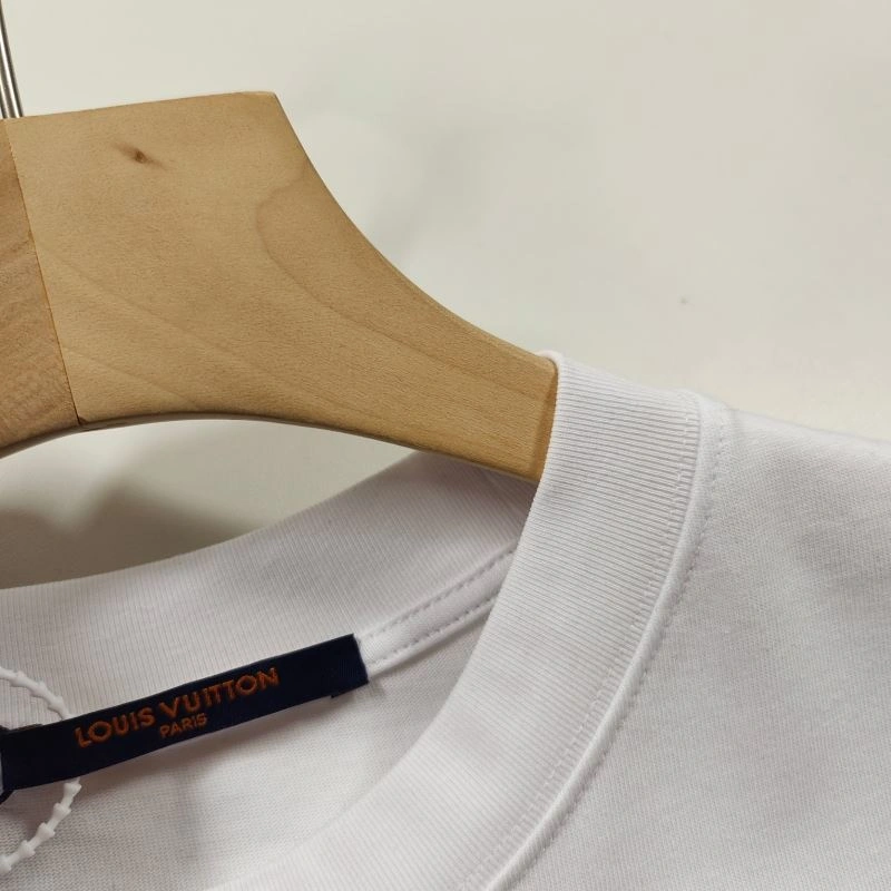 WeatherProof Louis Vuitton T-Shirts 137140