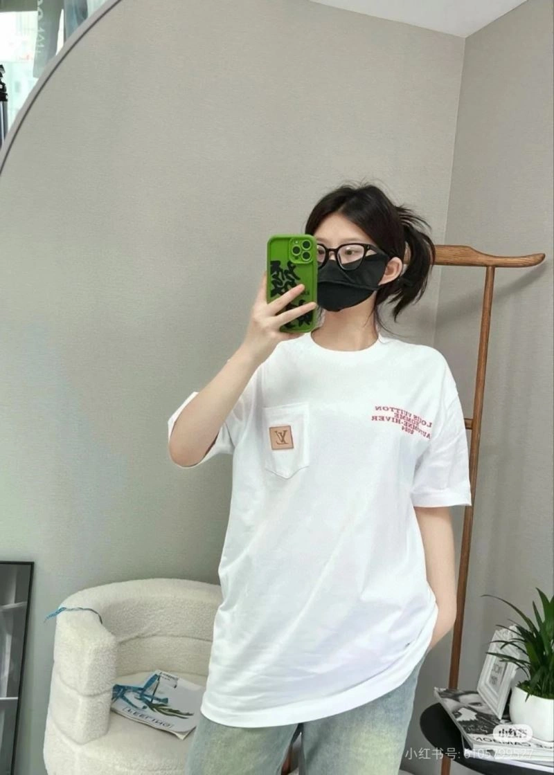 WeatherProof Louis Vuitton T-Shirts 137140