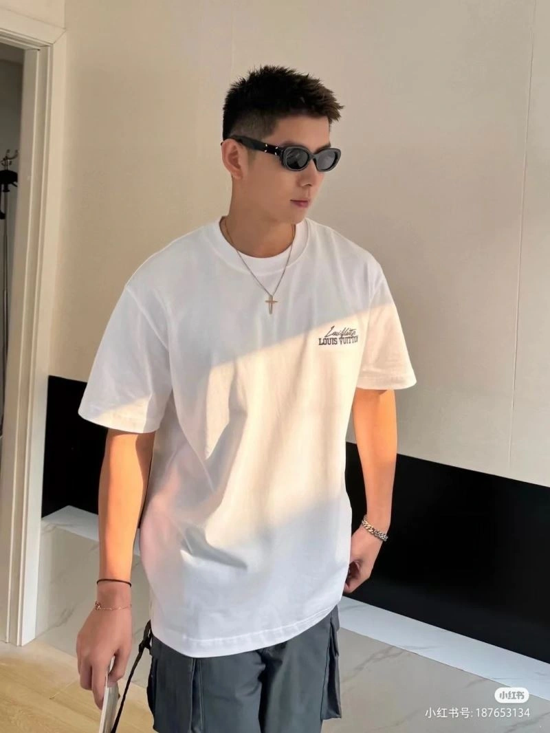 Louis Vuitton T-Shirts Popular 137138