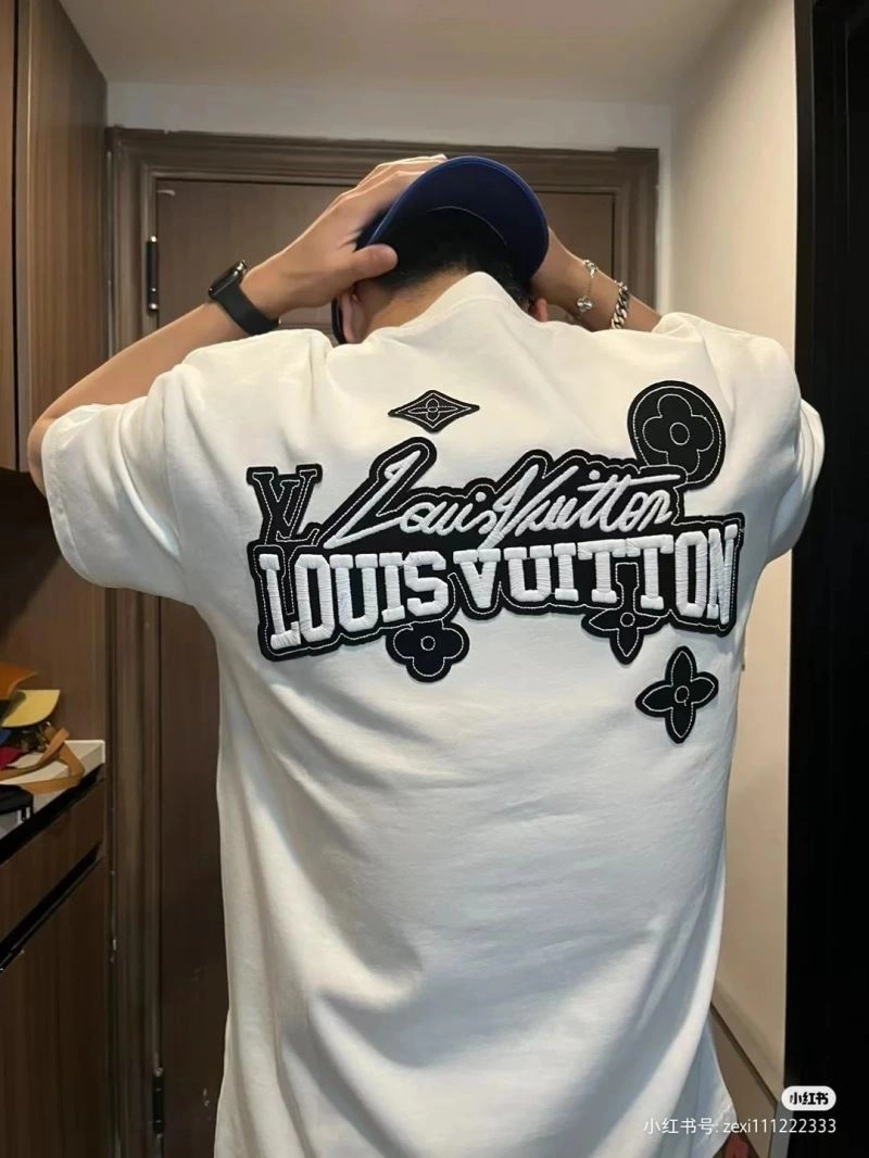 Louis Vuitton T-Shirts Popular 137138