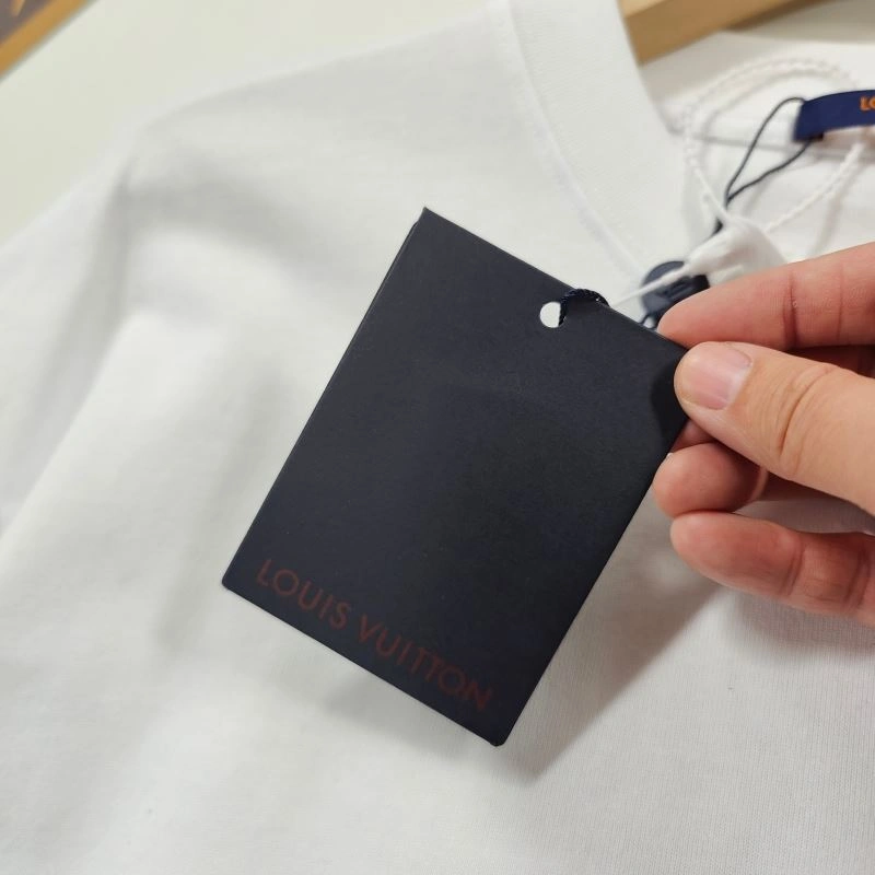 Louis Vuitton T-Shirts Popular 137138