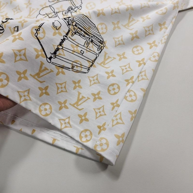 Louis Vuitton T-Shirts MultiPurpose 137139
