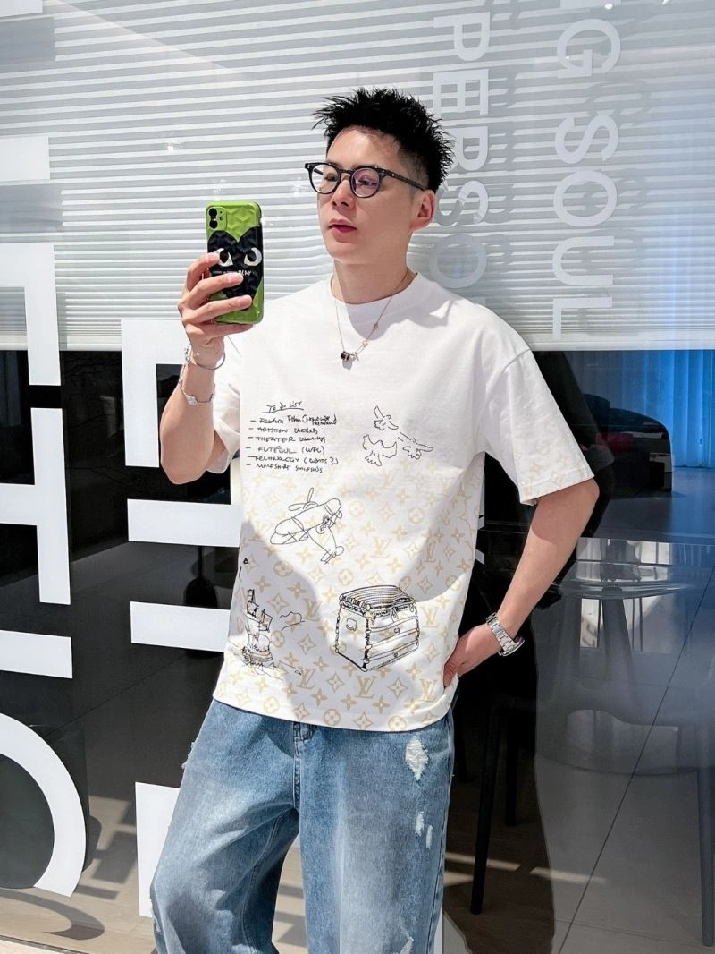 Louis Vuitton T-Shirts MultiPurpose 137139