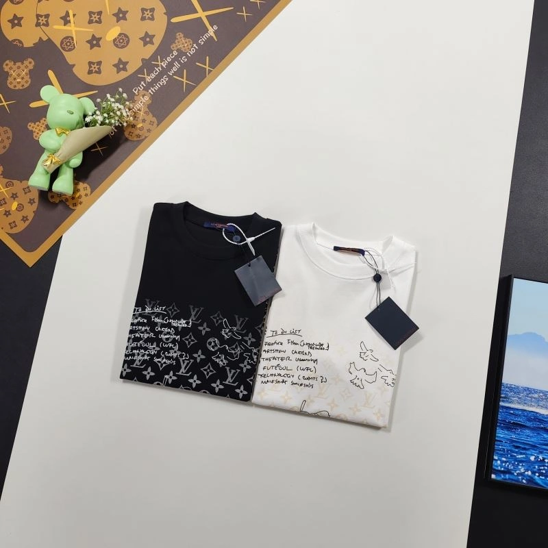 Louis Vuitton T-Shirts MultiPurpose 137139