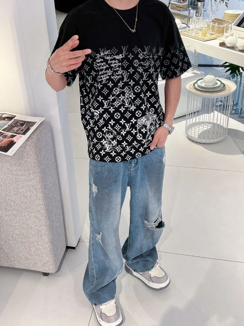 Louis Vuitton T-Shirts MultiPurpose 137139
