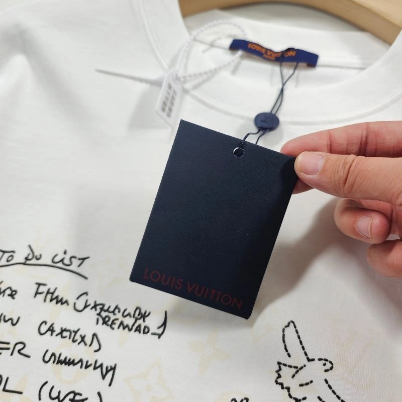 Louis Vuitton T-Shirts MultiPurpose 137139
