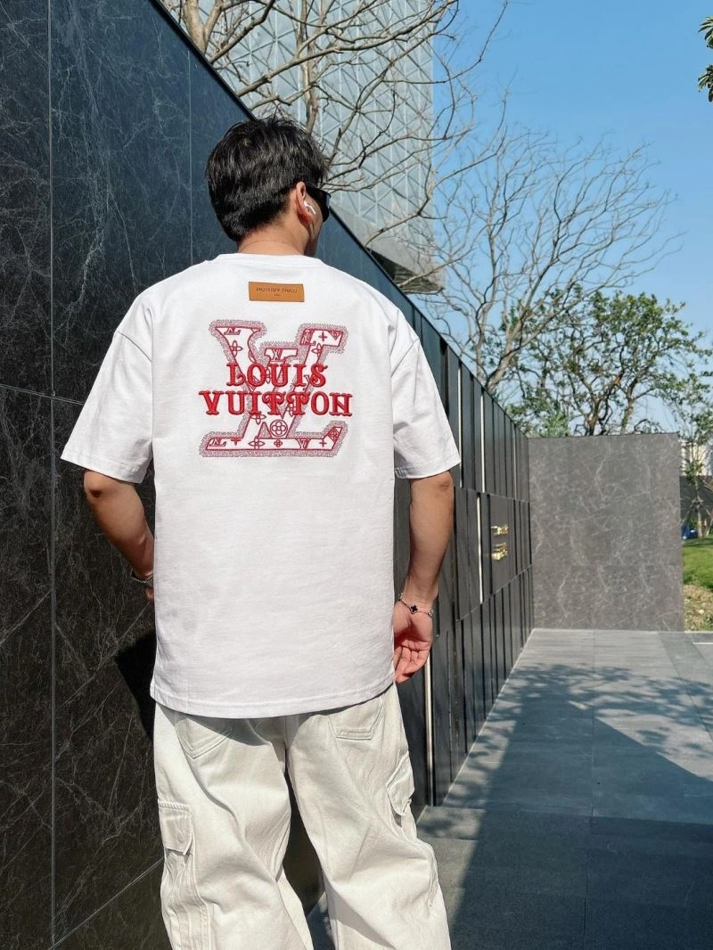 Comfortable Louis Vuitton T-Shirts 137137