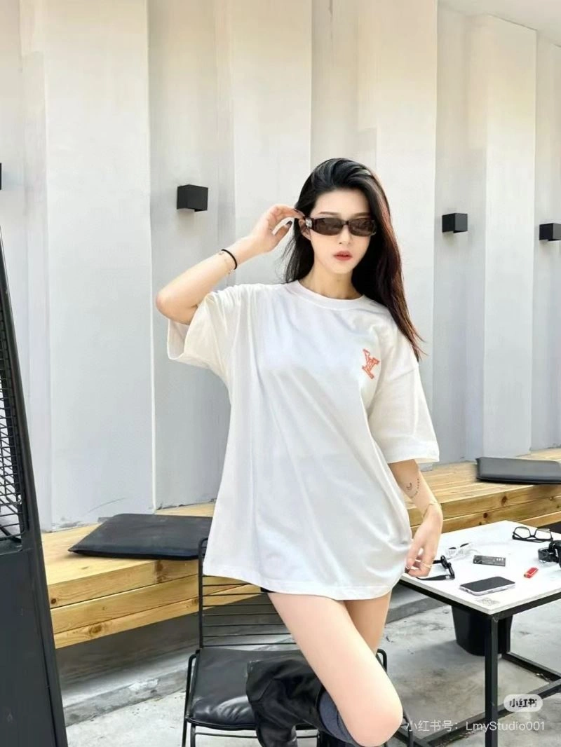 Comfortable Louis Vuitton T-Shirts 137137