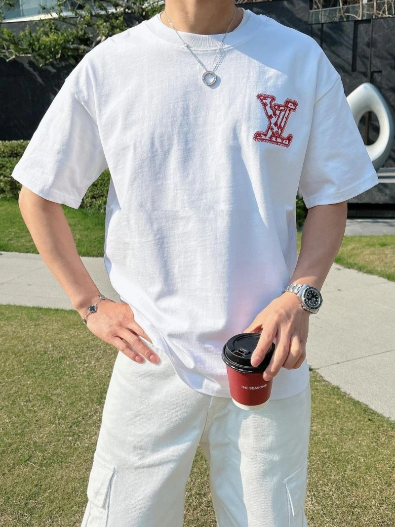 Comfortable Louis Vuitton T-Shirts 137137