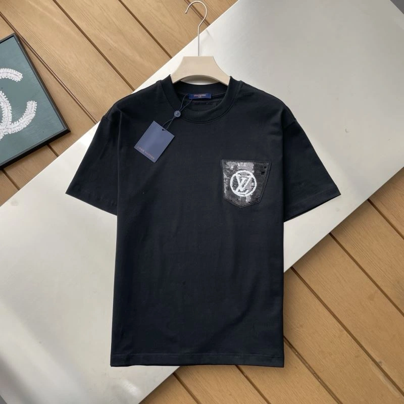Minimalist Louis Vuitton T-Shirts 137117