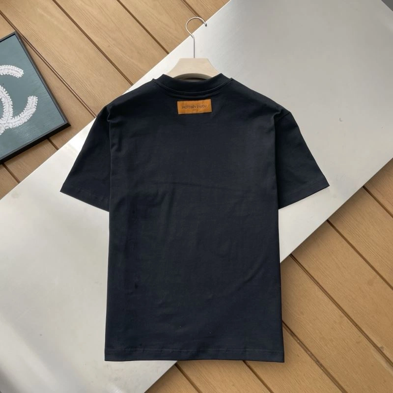 Minimalist Louis Vuitton T-Shirts 137117