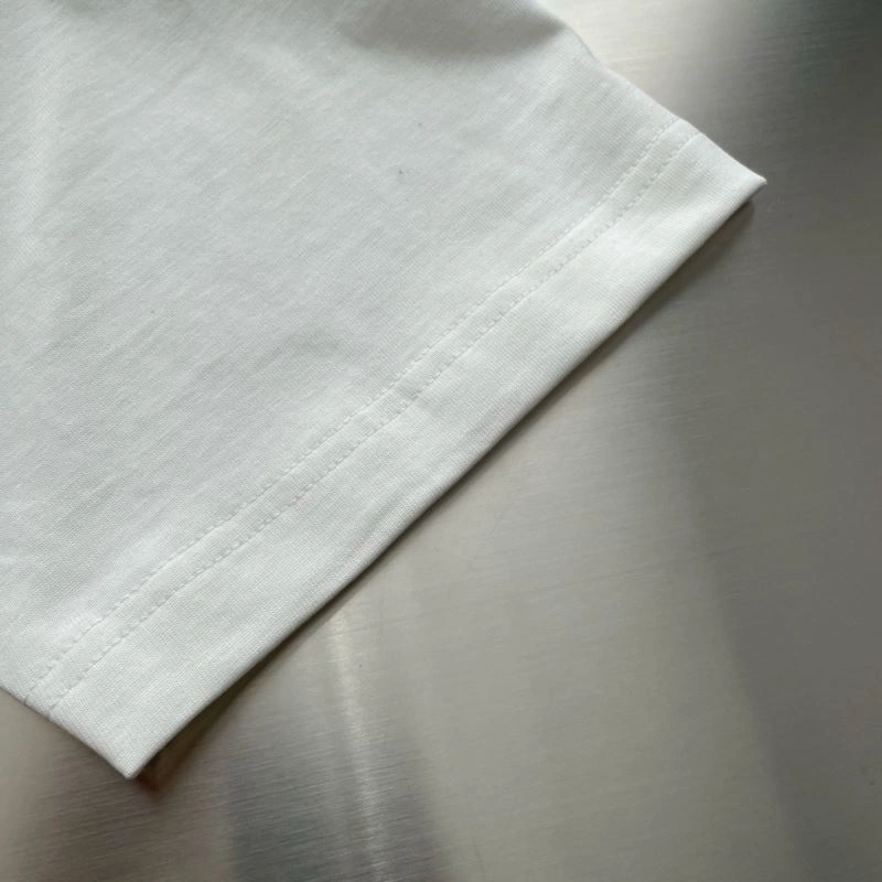 Minimalist Louis Vuitton T-Shirts 137117