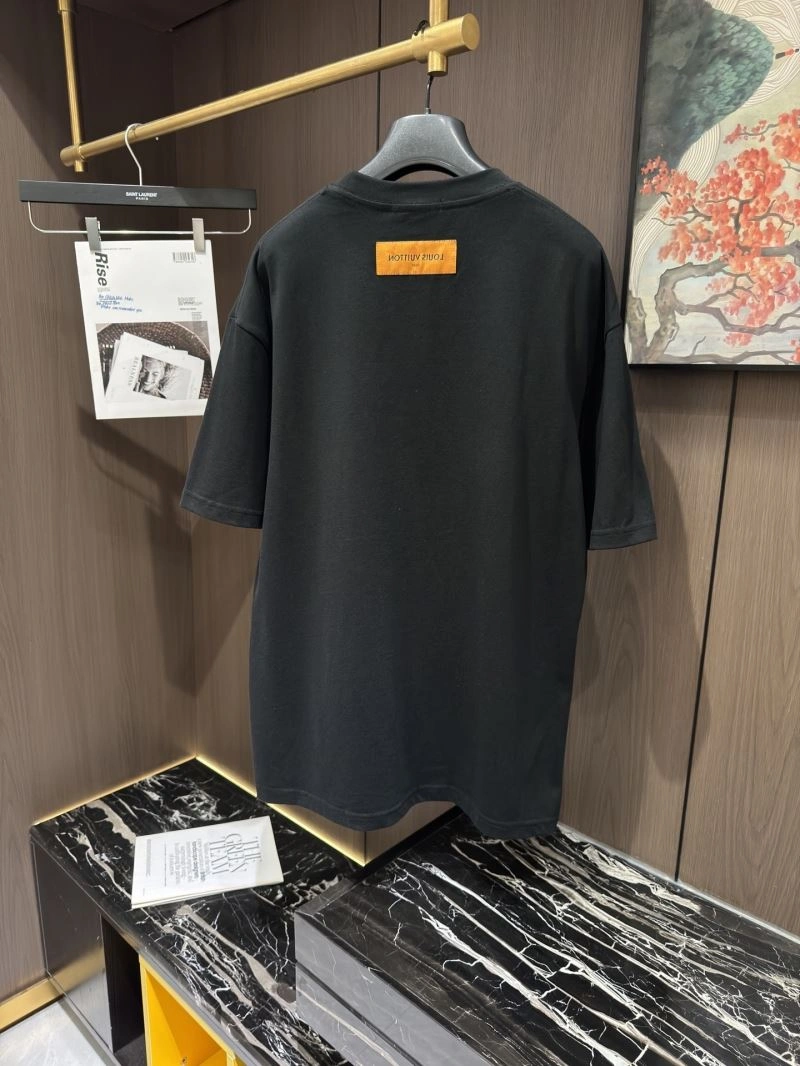 Classic Louis Vuitton T-Shirts 137118