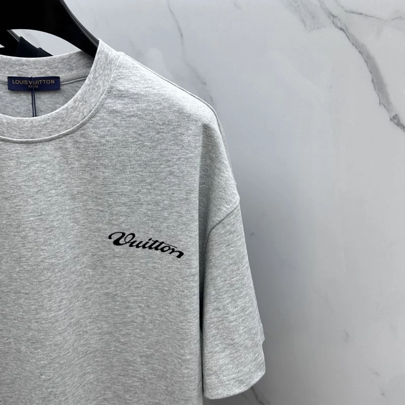 Louis Vuitton T-Shirts WellDesigned 137131