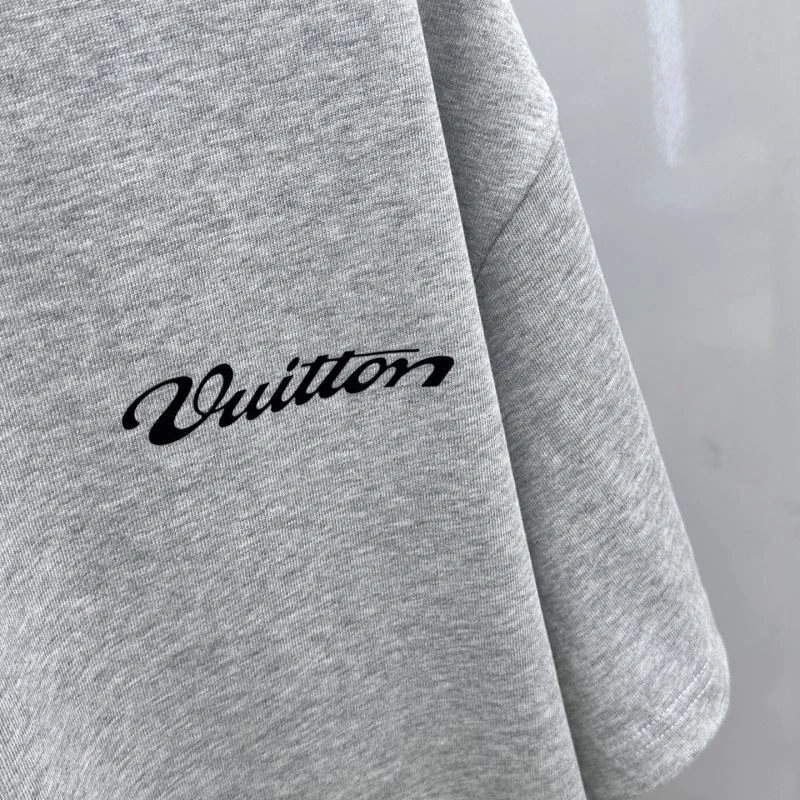 Louis Vuitton T-Shirts WellDesigned 137131