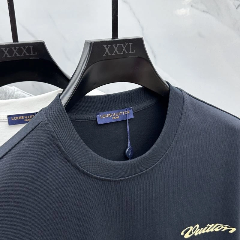 Louis Vuitton T-Shirts Stretchable 137132