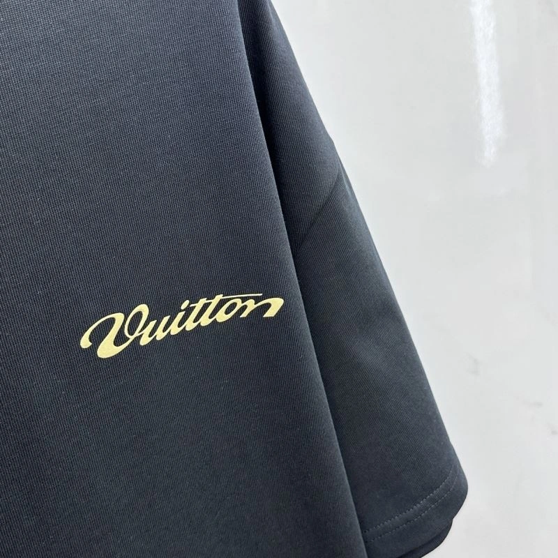 Louis Vuitton T-Shirts Stretchable 137132