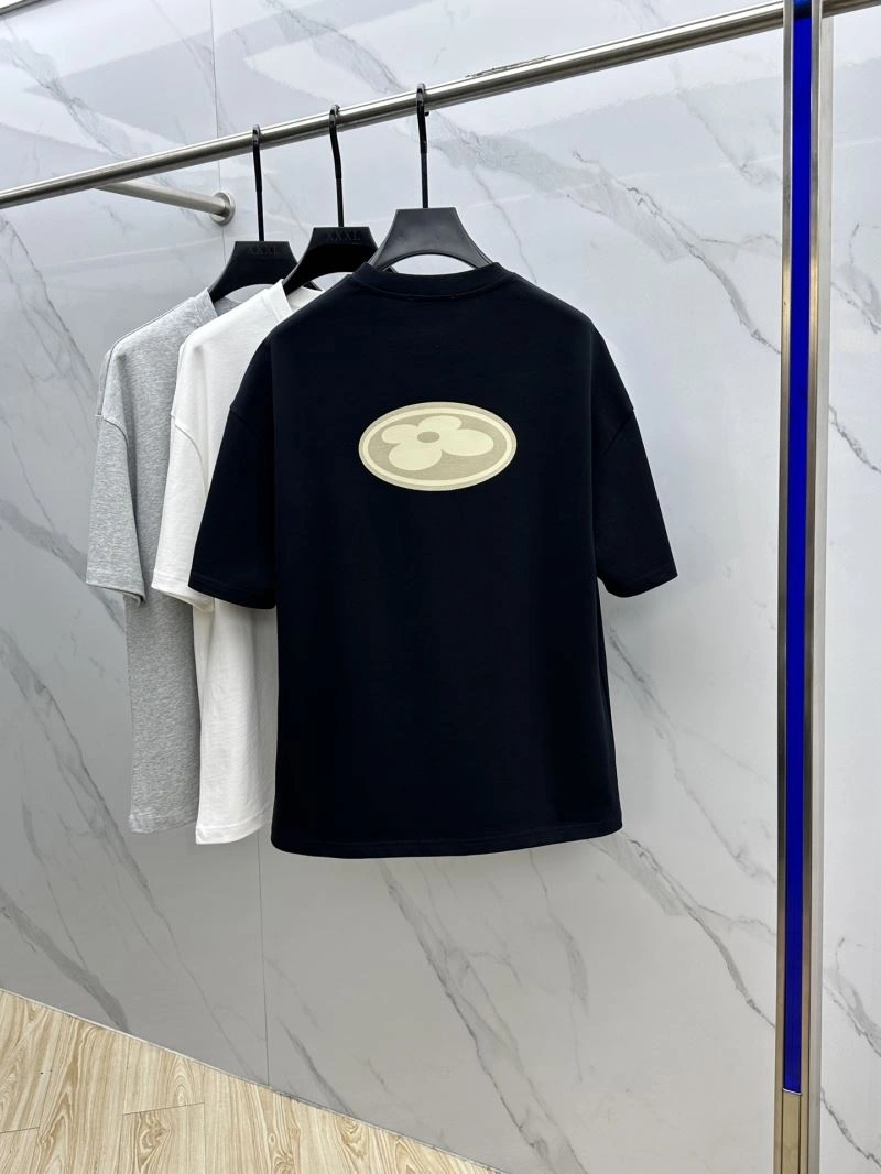 Louis Vuitton T-Shirts Stretchable 137132