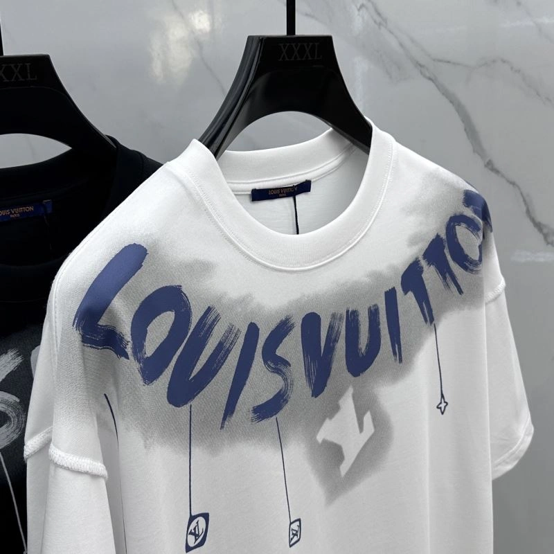 Louis Vuitton T-Shirts EasyCare 137110