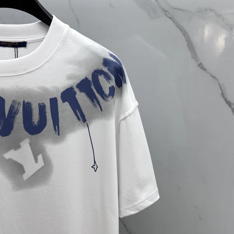 Louis Vuitton T-Shirts EasyCare 137110