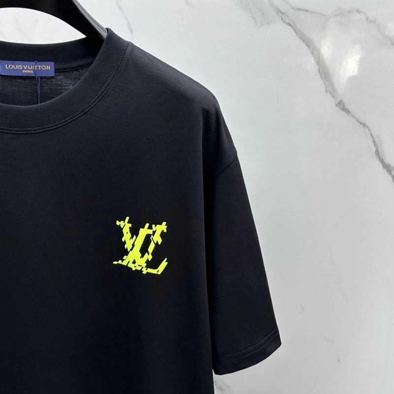 Durable Louis Vuitton T-Shirts 137128