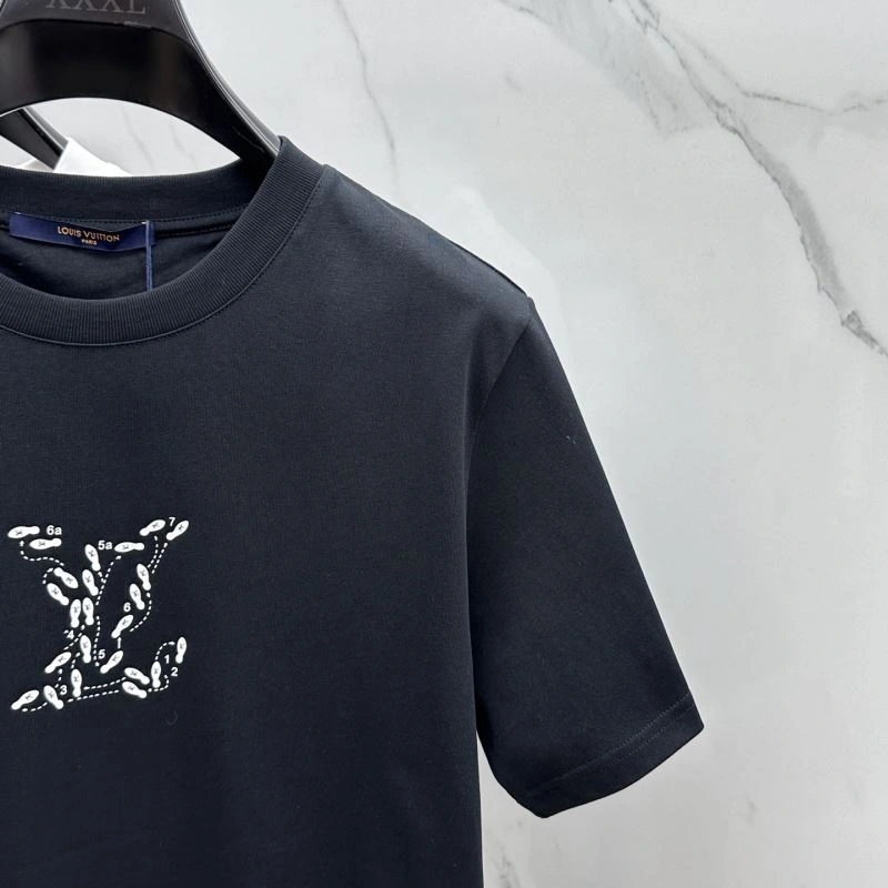 Louis Vuitton T-Shirts QuickDry 137127