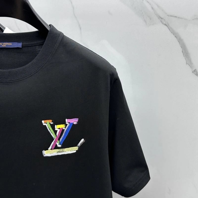 Louis Vuitton T-Shirts Affordable 137126