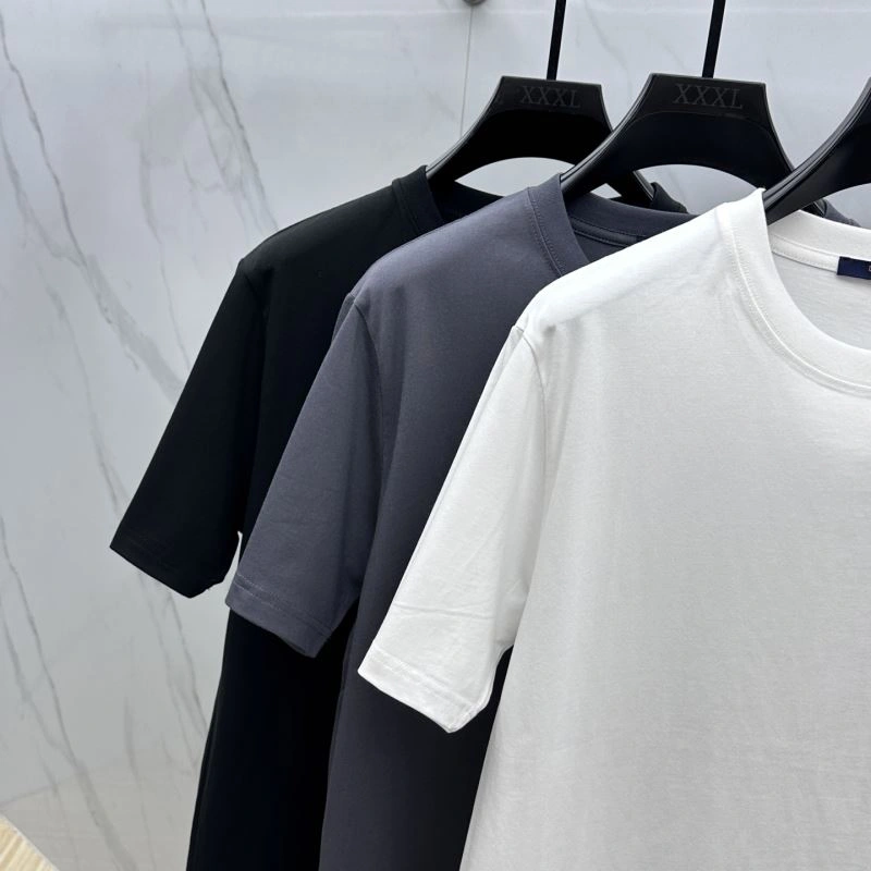 Louis Vuitton T-Shirts UrbanChic 137125
