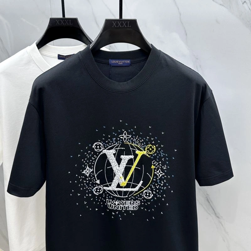 Original Louis Vuitton T-Shirts 137122