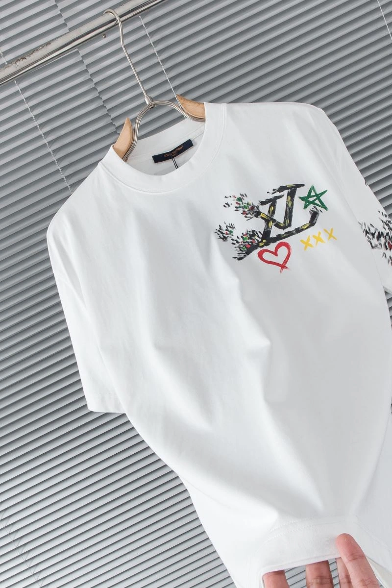 Louis Vuitton T-Shirts Youthful 137111