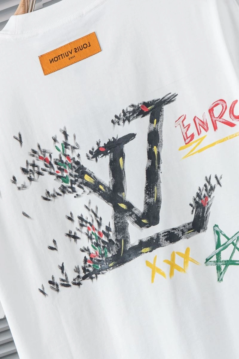 Louis Vuitton T-Shirts Youthful 137111