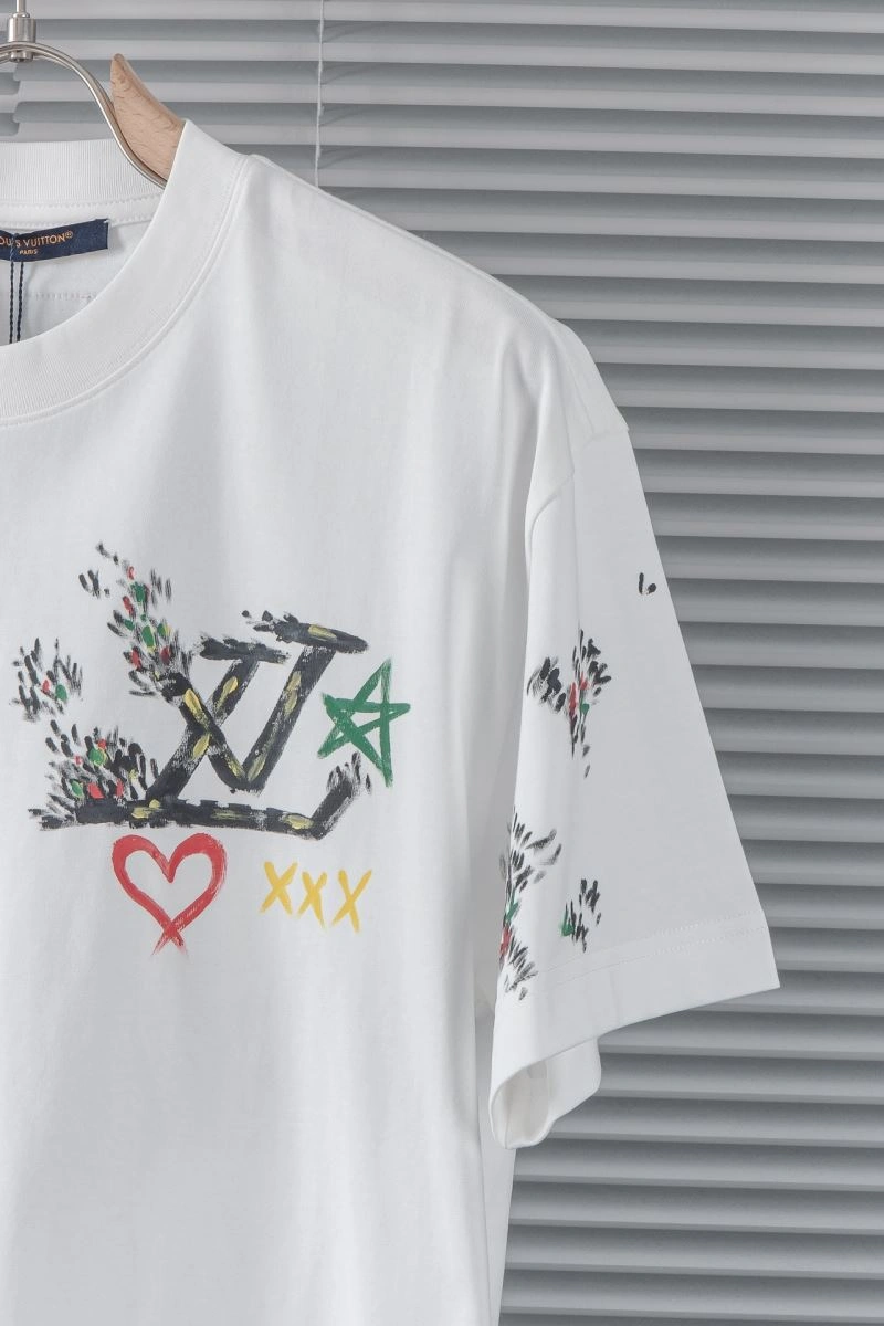 Louis Vuitton T-Shirts Youthful 137111