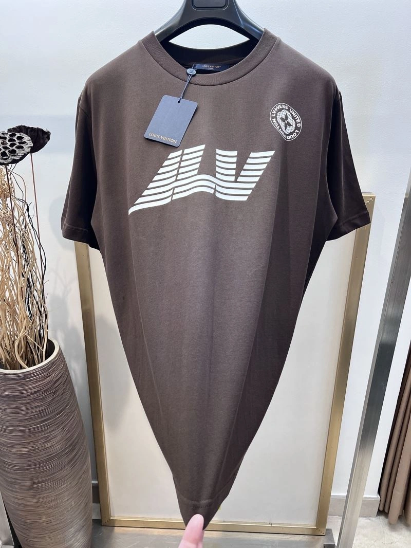 Louis Vuitton T-Shirts Classic 137107